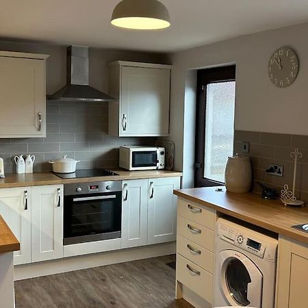 Cosy 2 Bed, Home From Home Haddenham  Bagian luar foto